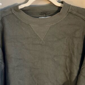 Aerie Men's Ribbed Crewneck Sweater in Olive